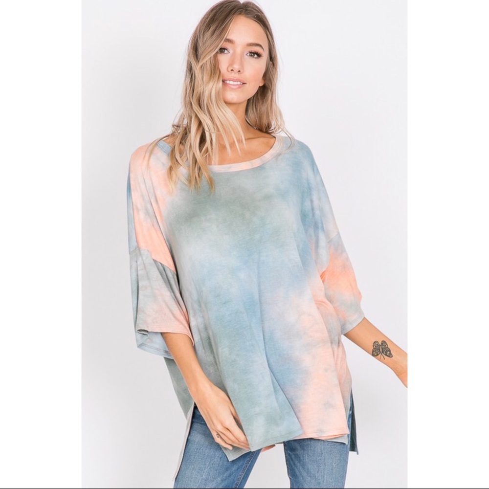 🌺🆕Must Have Oversized Tie Dye Top - Picture 4 of 8